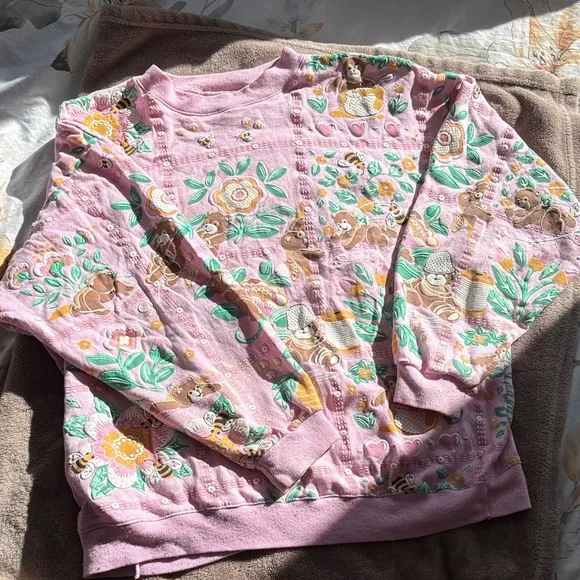 Vintage Pink Floral Sweatshirt - Picture 3 of 9